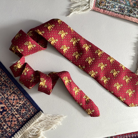 Marco Polo Italian 100% silk Tie Lion of Venice Pattern - Picture 4 of 7